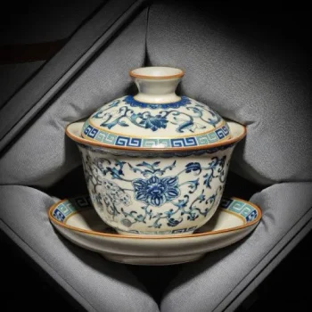 Ru Kiln Porcelain Lidded Bowl